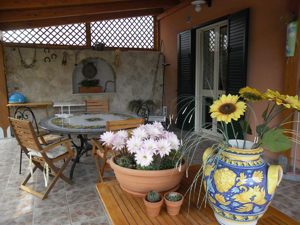 Viola Di Mare And Parking Guest house