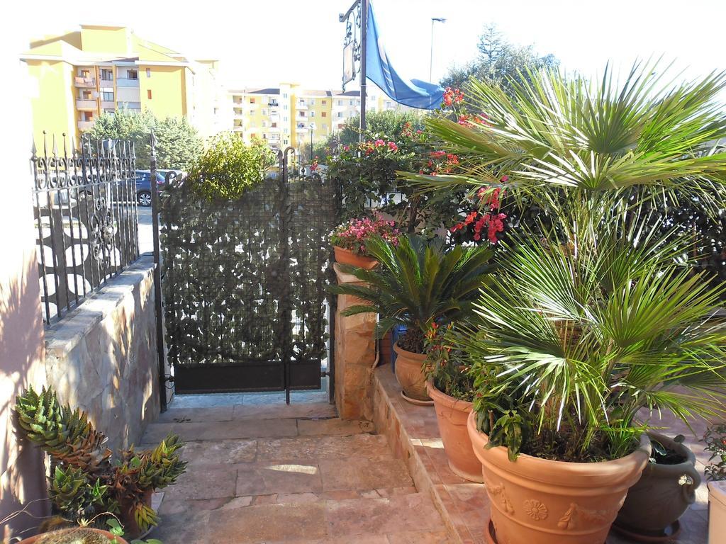 Viola Di Mare And Parking Guest house *