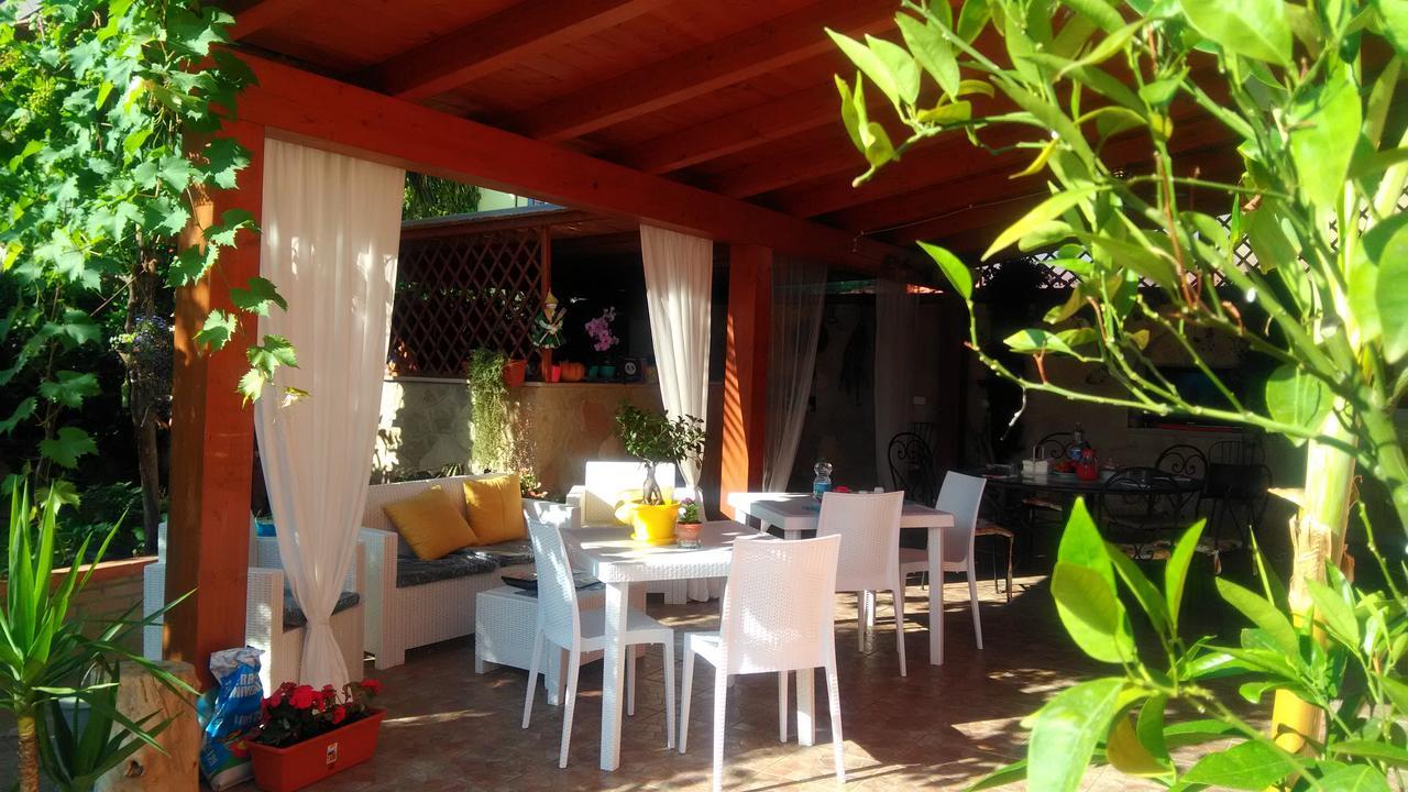 Viola Di Mare And Parking Guest house *